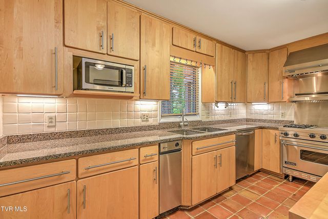 490 Hideaway Farm Road, Piney Flats, TN 37686