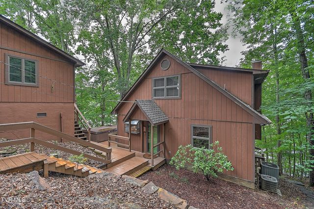 490 Hideaway Farm Road, Piney Flats, TN 37686