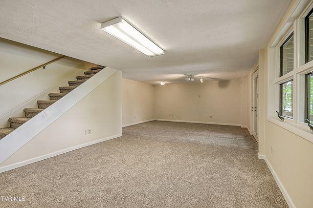 490 Hideaway Farm Road, Piney Flats, TN 37686