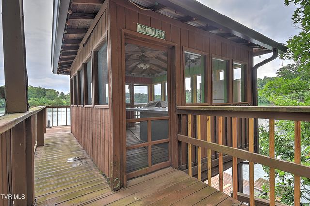 490 Hideaway Farm Road, Piney Flats, TN 37686