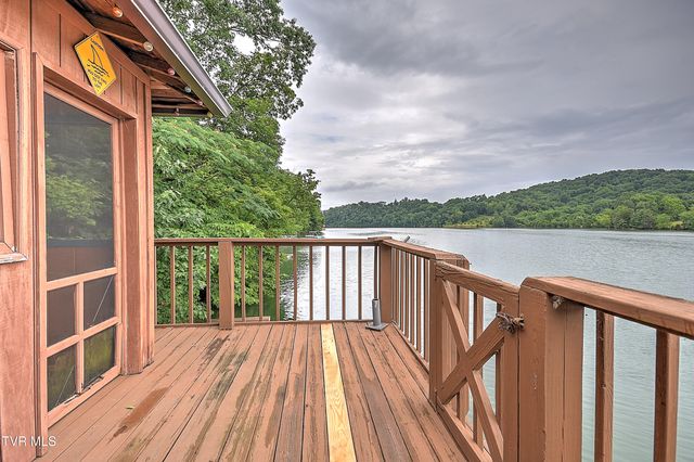 490 Hideaway Farm Road, Piney Flats, TN 37686