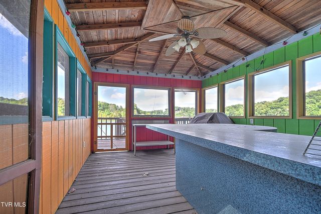 490 Hideaway Farm Road, Piney Flats, TN 37686