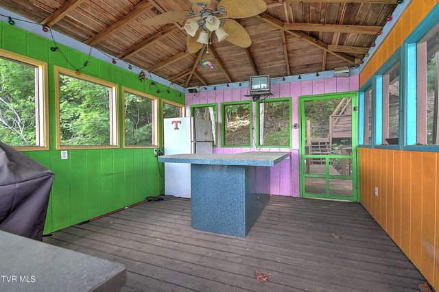 490 Hideaway Farm Road, Piney Flats, TN 37686