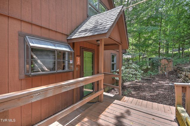 490 Hideaway Farm Road, Piney Flats, TN 37686