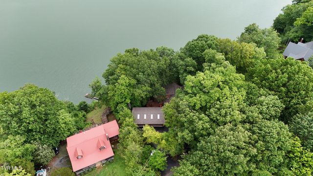 490 Hideaway Farm Road, Piney Flats, TN 37686