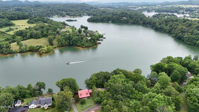 490 Hideaway Farm Road, Piney Flats, TN 37686