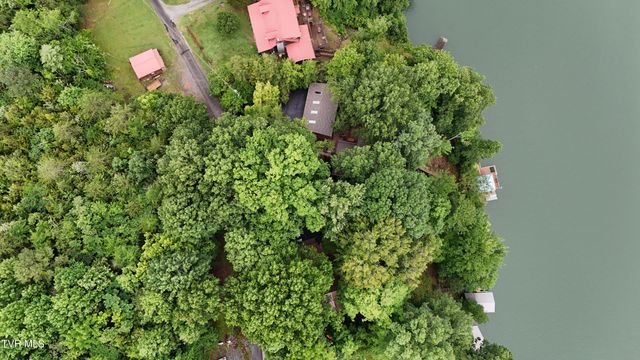 490 Hideaway Farm Road, Piney Flats, TN 37686