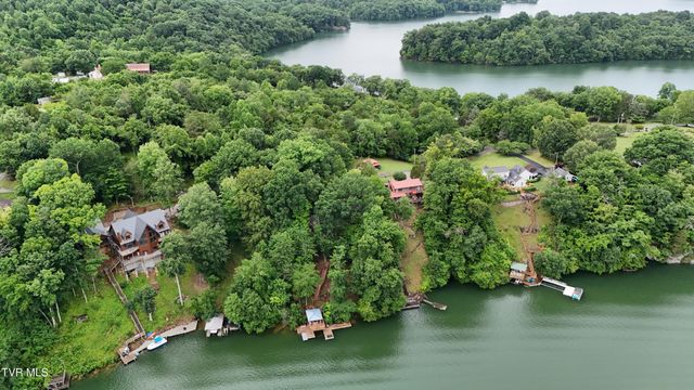 490 Hideaway Farm Road, Piney Flats, TN 37686