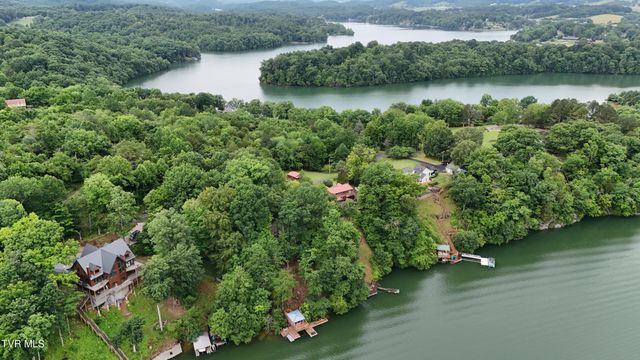 490 Hideaway Farm Road, Piney Flats, TN 37686