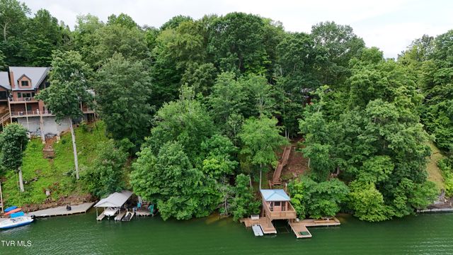 490 Hideaway Farm Road, Piney Flats, TN 37686