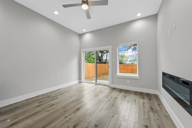 2507 Birmingham Avenue, Dallas, TX 75215