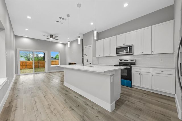 2507 Birmingham Avenue, Dallas, TX 75215