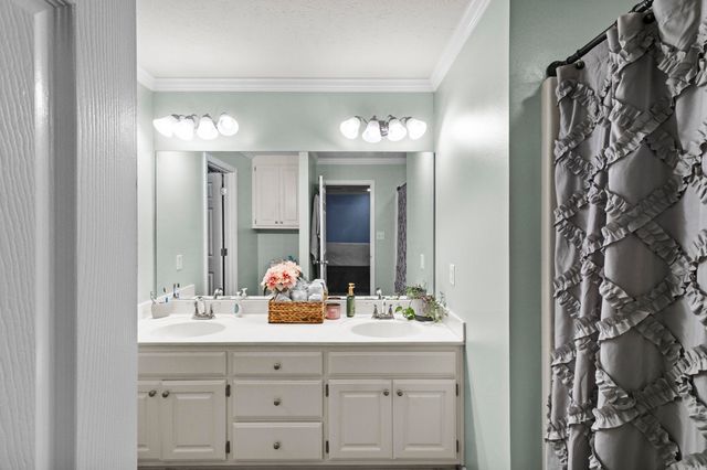 61 Rebecca Lane, Searcy, AR 72143