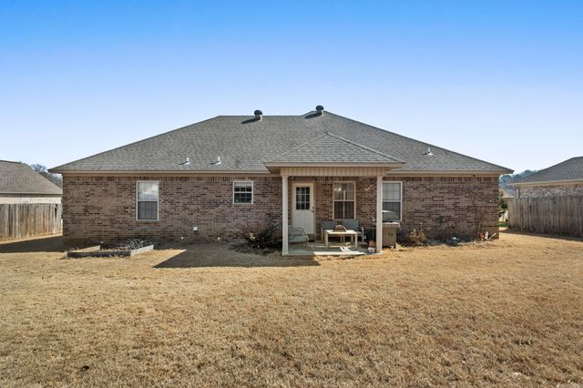 61 Rebecca Lane, Searcy, AR 72143