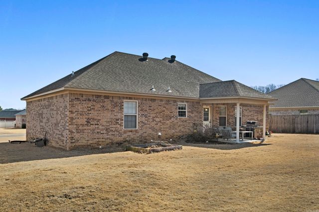 61 Rebecca Lane, Searcy, AR 72143