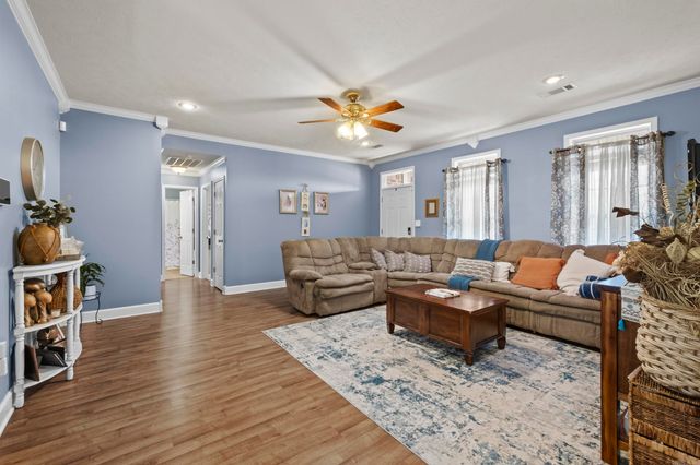 61 Rebecca Lane, Searcy, AR 72143