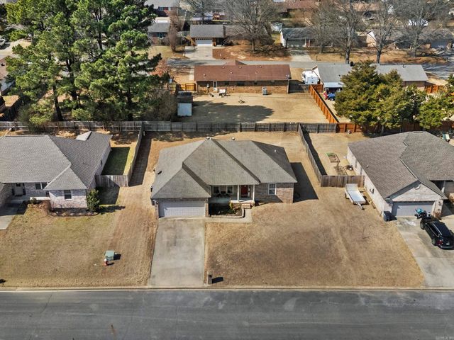 61 Rebecca Lane, Searcy, AR 72143