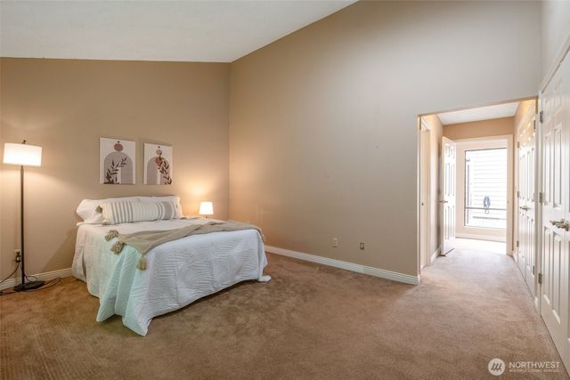 25432 213th Place SE #4, Maple Valley, WA 98038