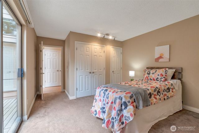 25432 213th Place SE #4, Maple Valley, WA 98038