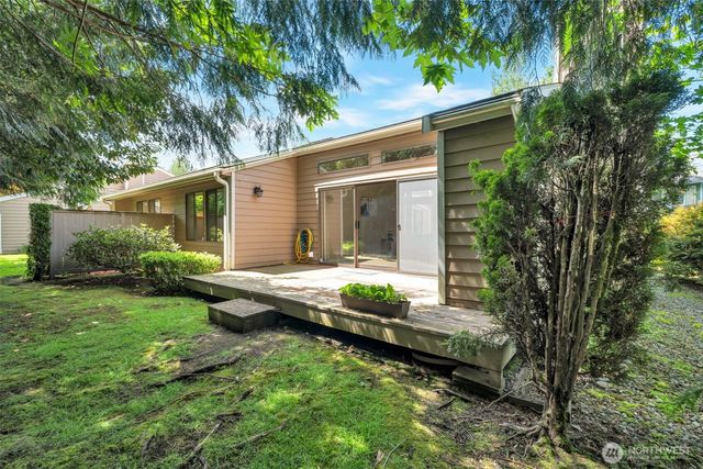 25432 213th Place SE #4, Maple Valley, WA 98038