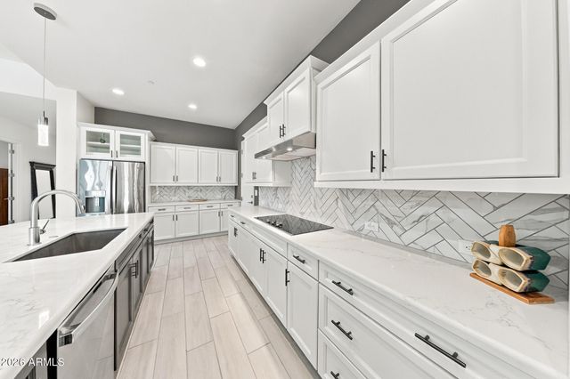 11961 W CREOSOTE Drive, Peoria, AZ 85383
