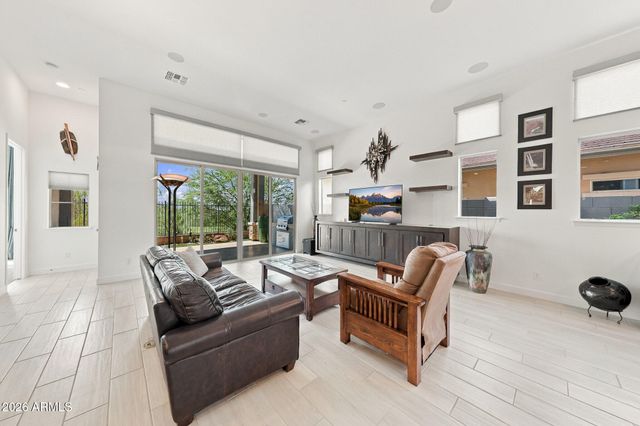 11961 W CREOSOTE Drive, Peoria, AZ 85383