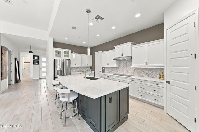 11961 W CREOSOTE Drive, Peoria, AZ 85383