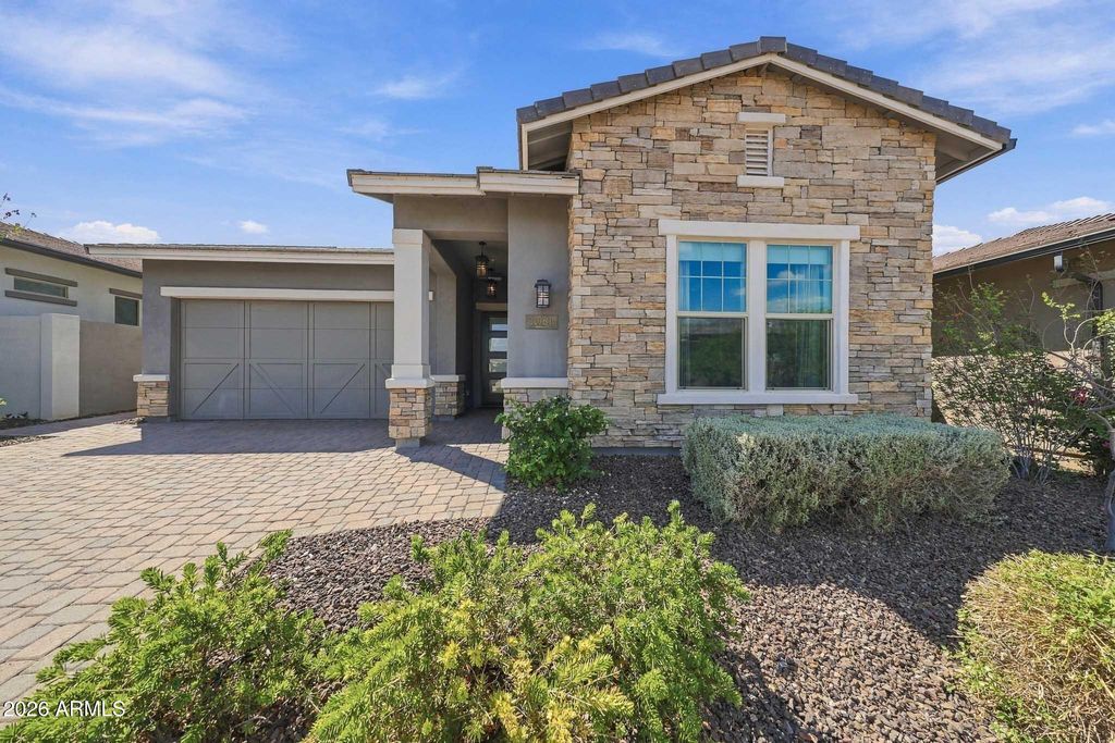 11961 W CREOSOTE Drive, Peoria, AZ 85383 — exterior