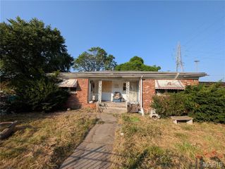 1902 Baker Avenue, East St Louis, IL 62207