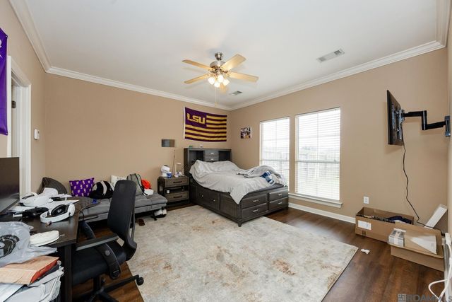 5252 Eastbay Dr, Baton Rouge, LA 70820