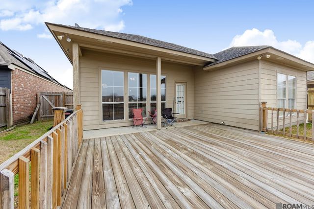 5252 Eastbay Dr, Baton Rouge, LA 70820