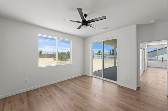7082 Avalon Avenue, Yucca Valley, CA 92284