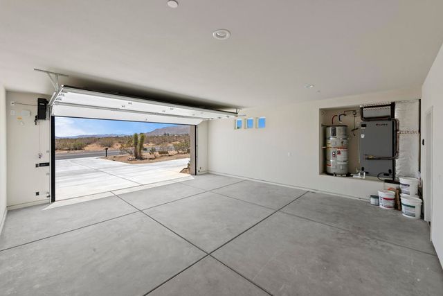 7082 Avalon Avenue, Yucca Valley, CA 92284