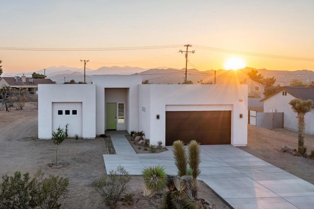 7082 Avalon Avenue, Yucca Valley, CA 92284