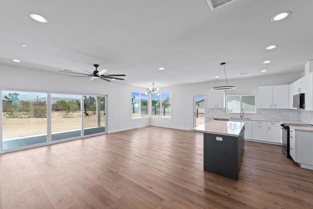 7082 Avalon Avenue, Yucca Valley, CA 92284