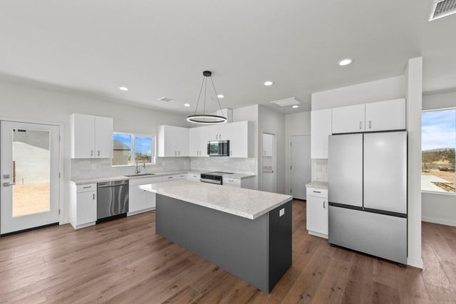 7082 Avalon Avenue, Yucca Valley, CA 92284