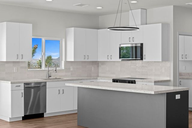 7082 Avalon Avenue, Yucca Valley, CA 92284