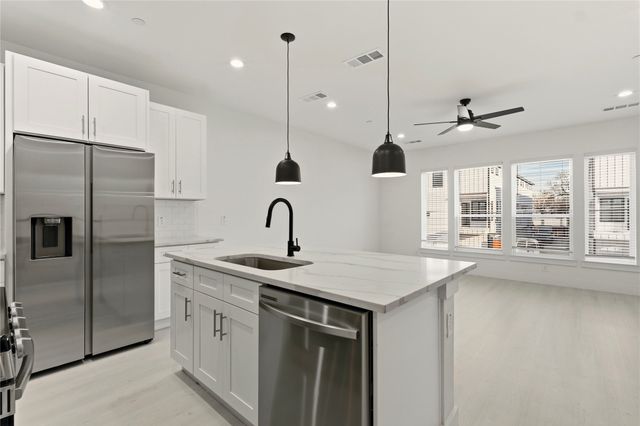 7207 Mohawk Drive B 3, Dallas, TX 75235