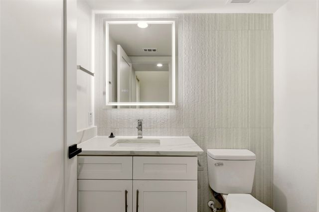 7207 Mohawk Drive B 3, Dallas, TX 75235