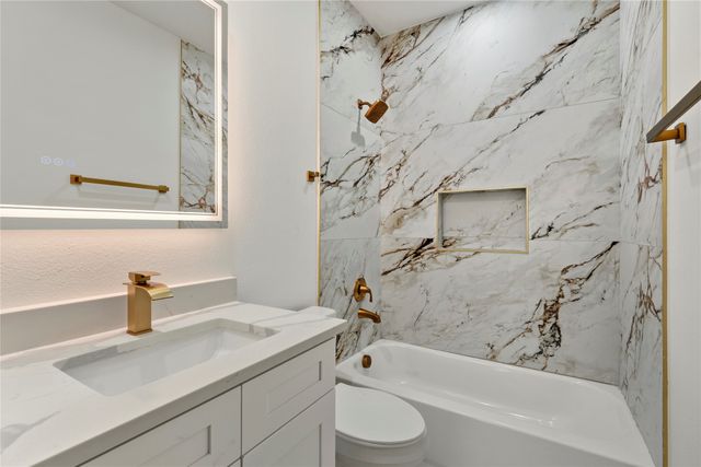 7207 Mohawk Drive B 3, Dallas, TX 75235