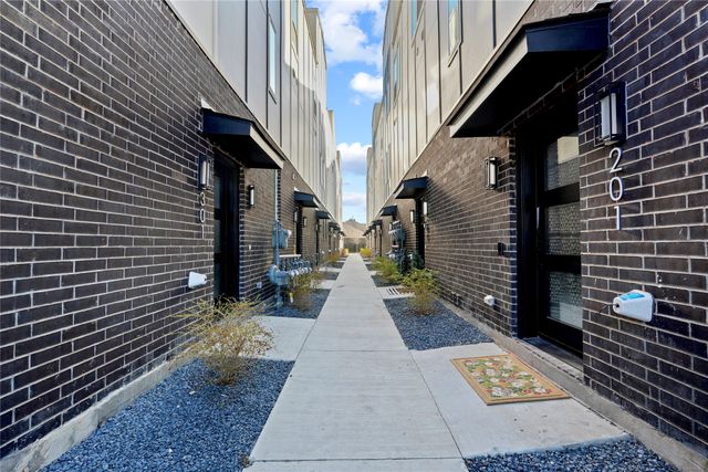 7207 Mohawk Drive B 3, Dallas, TX 75235