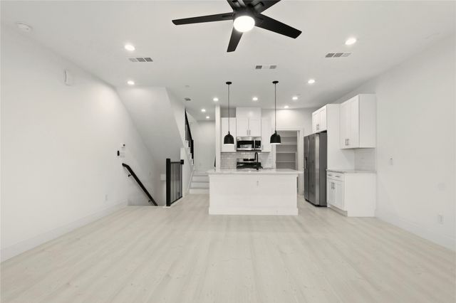 7207 Mohawk Drive B 3, Dallas, TX 75235