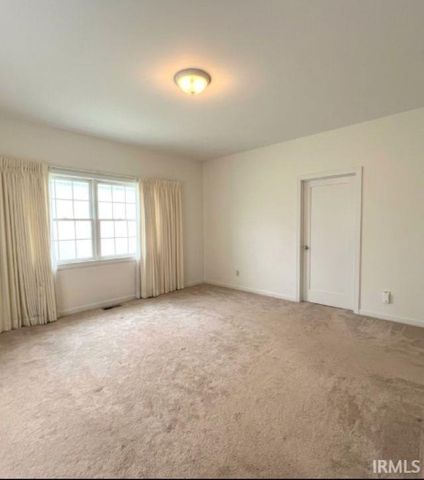 1761 Walnut Trace, Greenfield, IN 46140