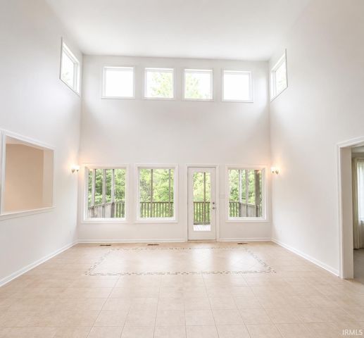 1761 Walnut Trace, Greenfield, IN 46140