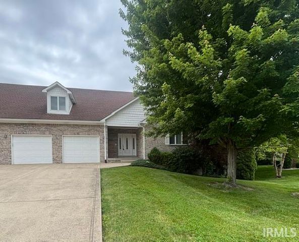1761 Walnut Trace, Greenfield, IN 46140