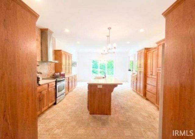1761 Walnut Trace, Greenfield, IN 46140