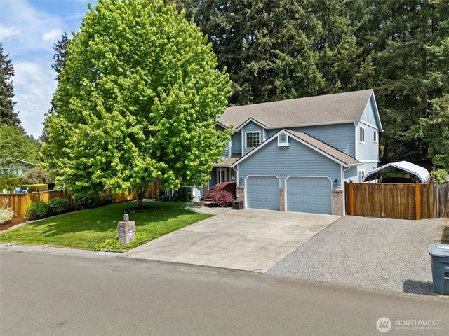 13715 110th Avenue Ct E, Puyallup, WA 98374