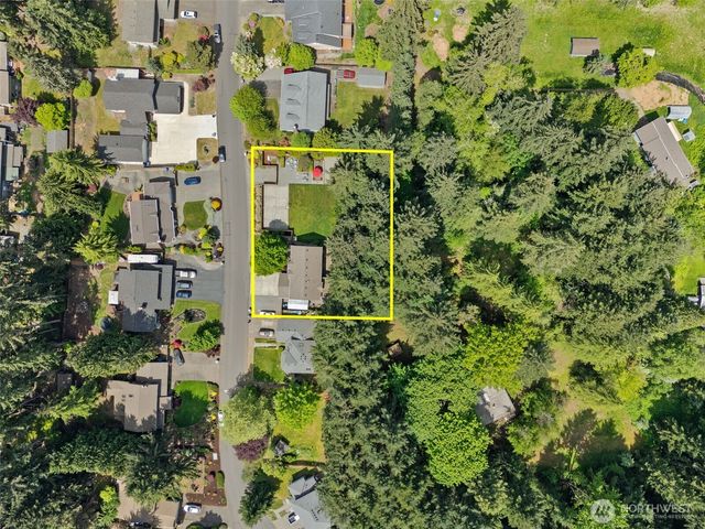 13715 110th Avenue Ct E, Puyallup, WA 98374