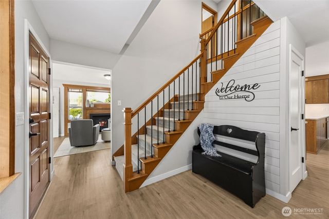 13715 110th Avenue Ct E, Puyallup, WA 98374