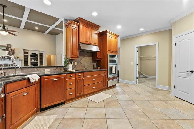 1178 ANTRIM GLEN Drive, Hoschton, GA 30548